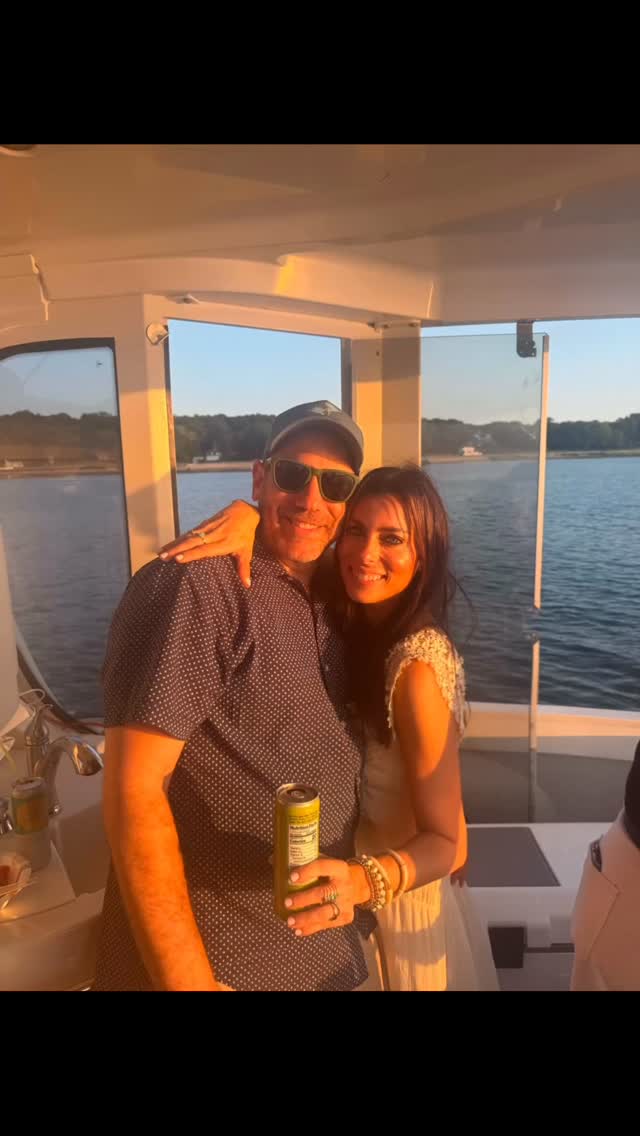 ✨ The glow you were meant to be born with. ✨
Our gorgeous Jenna chose a birthday airbrush tan and… WOW. Compliments nonstop, confidence through the roof, and a glow that looked 100% natural.
Because we don’t do orange. We do flawless. 🤎
📍 Woodbury, NY
💻 Book your glow → https://www.sunkissairbrushbyalicia.com/
#AirbrushTan #BirthdayGlow #SunkissAirbrushByAlicia #WoodburyNY #CustomAirbrushTan #FlawlessGlow
#