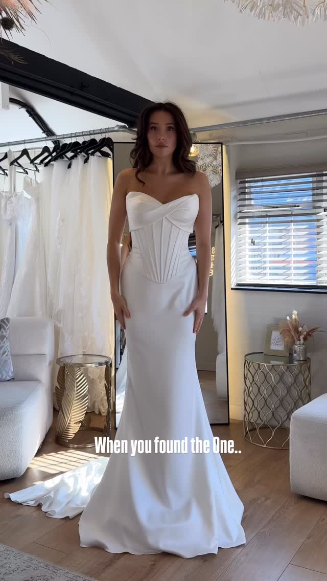 When you find the ONE 🤍 …
Made with Love ✨Sol #mwlsol
#plainweddingdress #fittedweddingdress