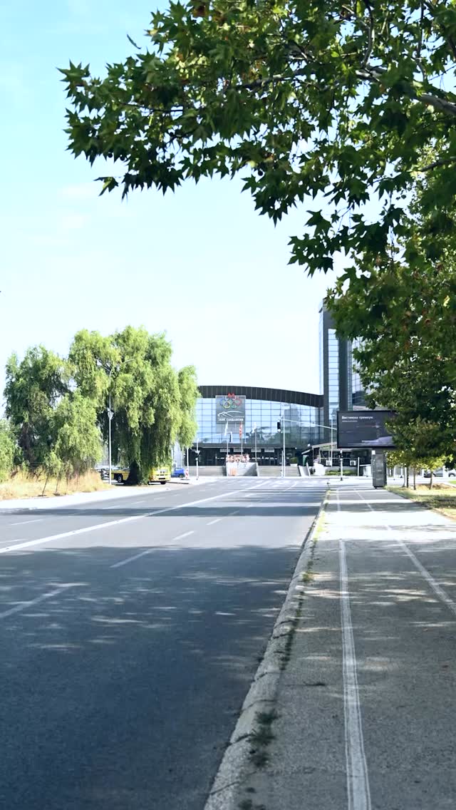 Нов падел спектакл за крај на летото!
Од 18-21 септември на падел терените на @tennis.park.pointer, при СЦ “Јане Сандански”.
Нѐ очекува многу забава, дружење и интензивни натпревари!
Следете ги профилите на @tennis.park.pointer и @macedonian_padel_association за да бидете во тек со сите информации за настанот🎾