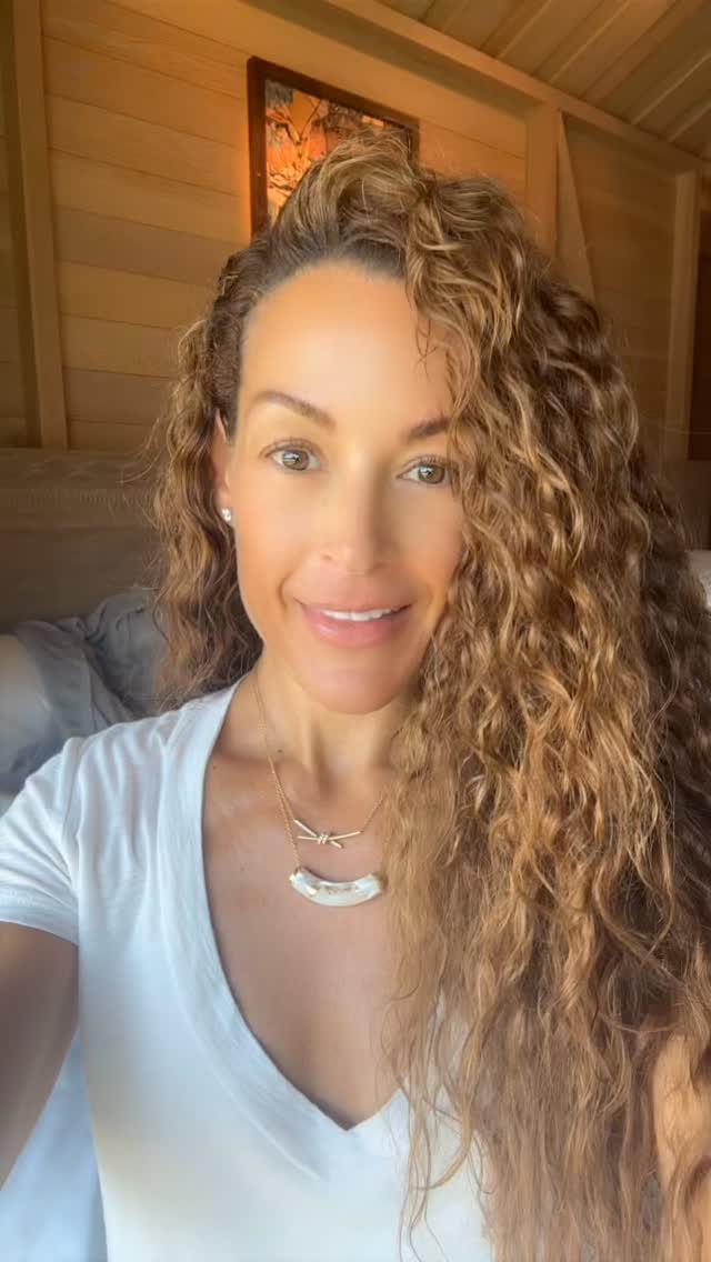 TCM Elemental Healing & Support: ✨
•Wood 🌲– I awaken your growth through WOOD, so that you can move forward with vision, flexibility, and purpose.
•Fire 🔥 – I ignite your spirit with FIRE, so that joy, passion, purpose and authentic connection can shine through you.
•Earth 🌍 – I ground and nourish you with EARTH, so that you feel centered, anchored, nourished, supported, and whole.
•Metal 🔩 – I guide you in refining and releasing with METAL, so that you can breathe and expand into clarity, strength, and renewal.
•Water 🌊 – I support your flow with WATER, so that you surrender thru flow, adaptability, knowing and deep trust.
Wherever you are feeling stuck, not only can I support you, I am honored to guide you Fusion Healers 🙏
Comment or DM “ELEMENTS” to connect 🤝
#elements
#balance
#traumahealingjourney
#fusionhealing