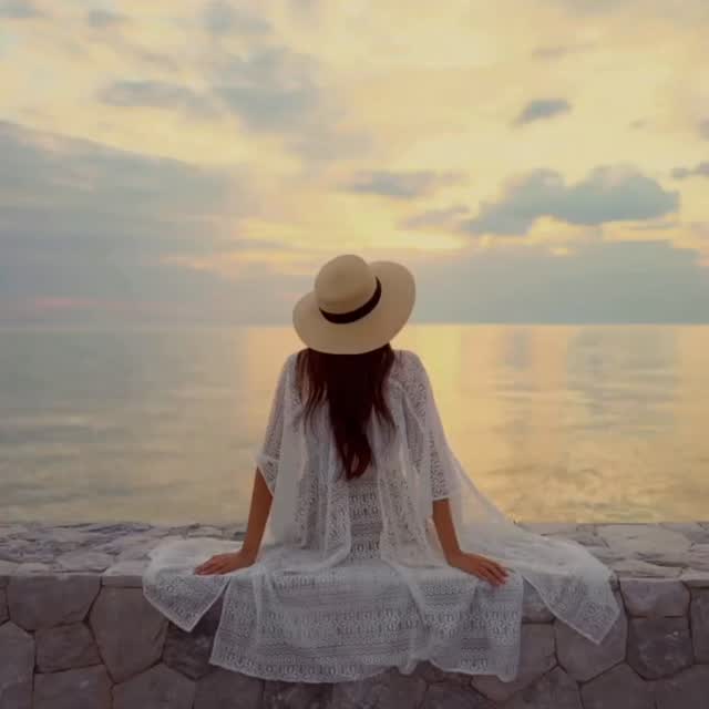 🌿 Change is both our deepest longing and our greatest fear.
We feel the call to grow, to evolve, to step into new experiences that expand our soul. Yet part of us clings tightly to the known, to what feels safe and familiar.
This dance between desire and resistance is part of being human. The heart longs for expansion, while the mind seeks comfort. True transformation comes when we soften into trust — allowing ourselves to release what no longer serves us and open to what life is inviting in.
✨ Change isn’t something to fear. It is life itself, moving us closer to who we are meant to be.
#souljourney #innergrowth #spiritualawakening #trusttheprocess #soulwisdom #mindbodysoul #tulaananda #energyalignment #soulfulhealing #holisticwellness #lifetransitions #spiritualgrowth #trustandletgo