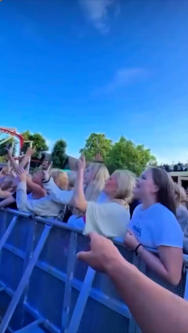 Wir gehen wieder rein 🤫
Die einzigen Workshops die du je zum Thema Krafttraining besuchen musst:
🗓️12.10.2025 - Upper Body Masterclass // Das beste Training für deinen Rücken, Core, Brust & Arme
🗓️25.10.2025 - Lower Body Masterclass // Das beste Training für deine Beine, Po & Hüften
➡️ Jetzt noch Early Bird Preis für 149€ statt 179€ sichern! Bei Buchung von beiden Workshops sparst du mit dem Code „DOUBLE“ 20% auf den zweiten Worlshop 🖤
Infos zu Goodie Bags, Ablauf und Verpflegung sowie die Anmeldung findest du hier:
➡️ Coach-Julian.de/seminare
Happy to see you at STUDIO HEALTH in Stutthart Süd 😍
#Krafttraining #personaltrainingstuttgart #halfdayretreat #krafttrainingfortbildung