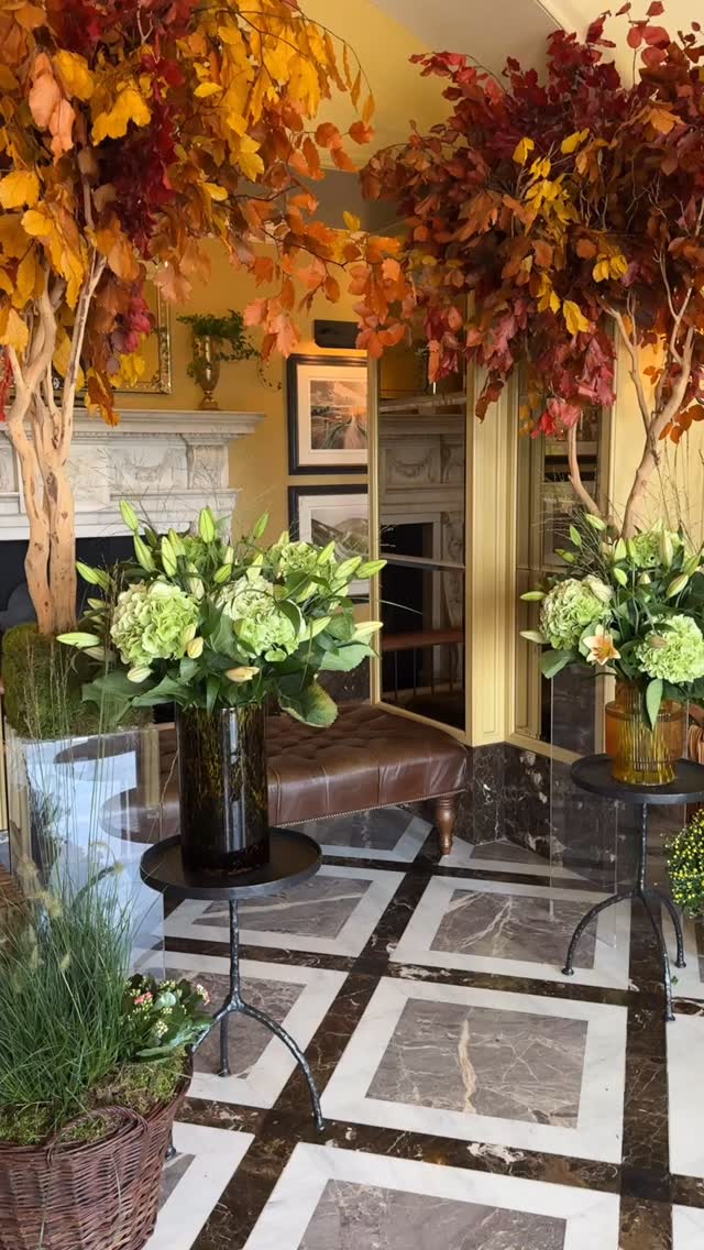 The colours are changing.
#autumnleaves #florals #blomsterdekoratör