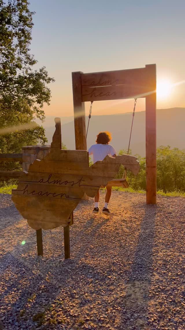 Fun fact: Bluestone Gorge is so special, it’s protected as part of the “Wild and Scenic Rivers System”, meaning this view will stay wild forever.
#wildandwonderful #exploresummerscounty #visitwv #almostheavenswings #wvstateparks #pipestemstatepark