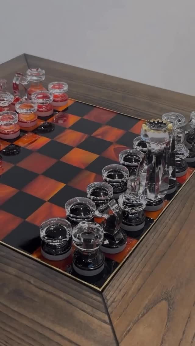 ๐โจ Crystal Royal Chess Set โจ๐ Handcrafted with precision in France๐ซ๐ท ๐จ 32 quality crystal pieces in 12 colors mouth-blown, hand-cut & polished โ๏ธ Elegant Queen crowned in shimmering gold ๐ค Chessboard: Red, Black, available in 12 colors ๐ฒ Black wood & velvet interior ๐ ๏ธ Bronze metal accents ๐ Size: 10cm height / 55x55cm ๐ Elevate your game with a timeless blend of modern & traditional design! ๐ Buy here: ๐ www.gpgrant.com #CrystalChess #HandcraftedElegance #LuxuryLiving #MadeInFrance #PersonalizedStyle #TimelessDesign #GPGrant #gpgrantstyle #beautiful #uniquegifts #uniquegift #accessories #luxury #lifestyle #gentleman #gentlemanlifestyle #exclusive #ShopNow #gift #style #parties #interior #design #luxuryinteriors #glamour #happy #chess #chessmaster #chessboard #chesslover