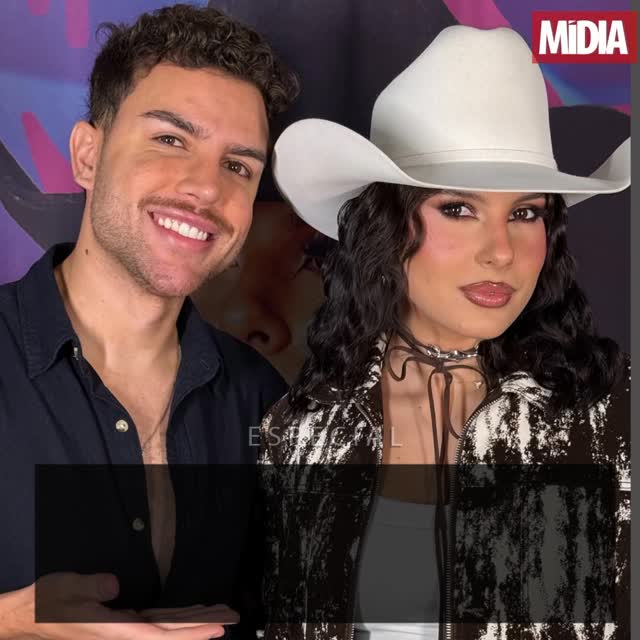 O que começou com um gesto espontâneo durante um show em Guaxupé tornou-se o ponto de virada na carreira do maquiador Breno Macander. A cantora Ana Castela - uma das artistas mais populares do cenário sertanejo atual - interrompeu seu show em Guaxupé para chamar a atenção de um nome na plateia: Breno. Do palco, pediu seu contato. Foi o início de uma nova etapa profissional para o maquiador guaxupeano.
LEIA A REPORTAGEM COMPLETA >>> link na bio