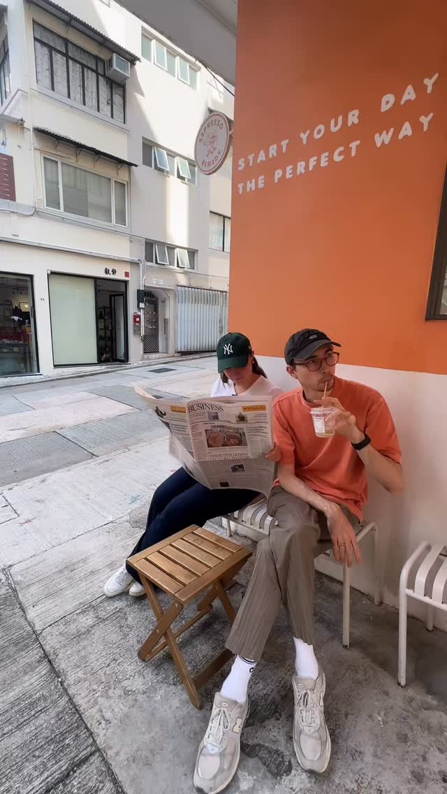 A new season amongst us 🍁 but leaves aren’t the only thing changing this time! 🎃 after having spent the first 3 months of this pregnancy taking it very easy & off social media, I finally have my energy back and ready to share the next chapter & navigating being first parents in Hong Kong with our very special community here 💕 baby incoming! #newmominhongkong #hkmom #preggolife #hklifestyle #hkpregnancy #hkbaby #pregnanthk