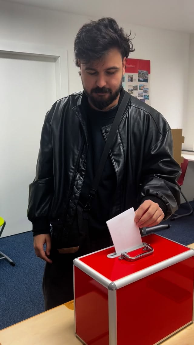 Gestern fand unsere Betriebsratswahl statt – ein wichtiger Schritt für Mitbestimmung und Zusammenarbeit im Betrieb. 🗳️🤝
Danke an alle, die ihre Stimme genutzt haben! 🙌