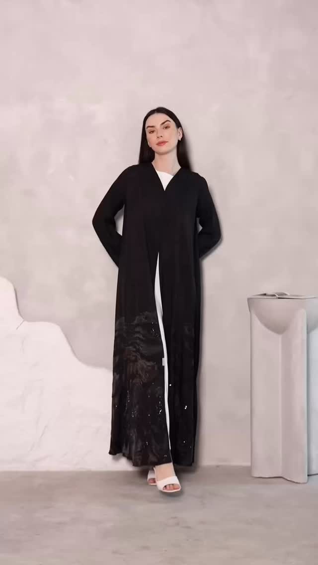 أكثر عباه أنيقه للدوام والجامعه، نستقبل طلباتكم بكل حب ❤️