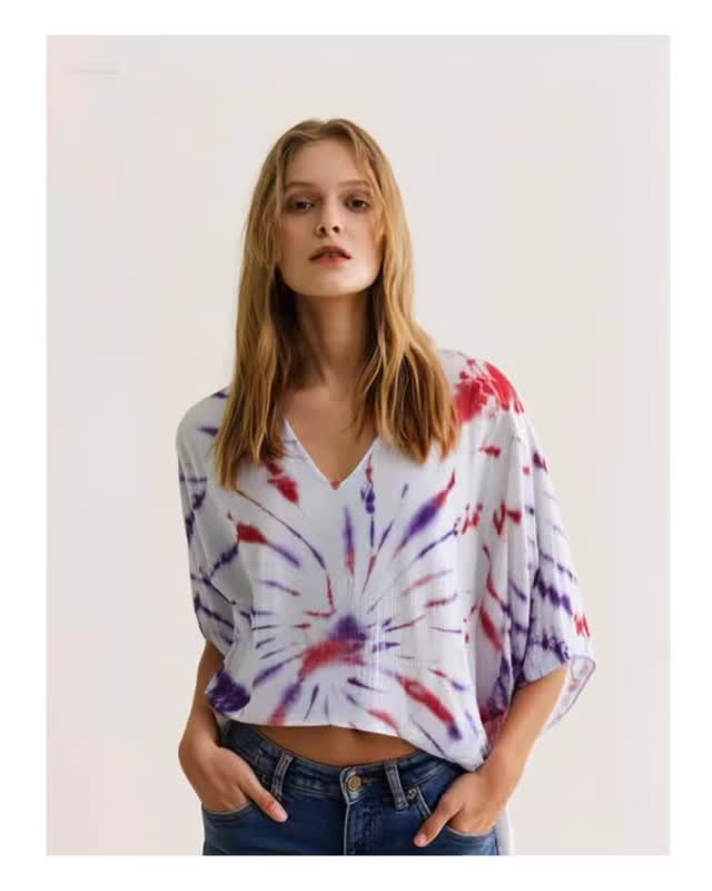 ✨ Summer Soul Reveal – Kaftans ✨
This week’s reveal from our Summer Soul Collection: the boho-inspired kaftans 🌸
Lightweight, flowy, and effortless — perfect for beach days, summer markets, and everything in between.
Each piece is designed to capture the free spirit of summer 💃☀️
📍 Available exclusively in stores at Silly Solly’s
💌 Want to stock the collection in your store? DM us today!
Stay tuned — another Summer Soul reveal drops next week 👀#GypsySoul #SummerSoulCollection #KaftanStyle #BohoVibes #FreeSpiritStyle #SummerSoul2025 #BohoChic #BohoAustralia #SillySollysExclusive #ResortWear #GypsyStyle