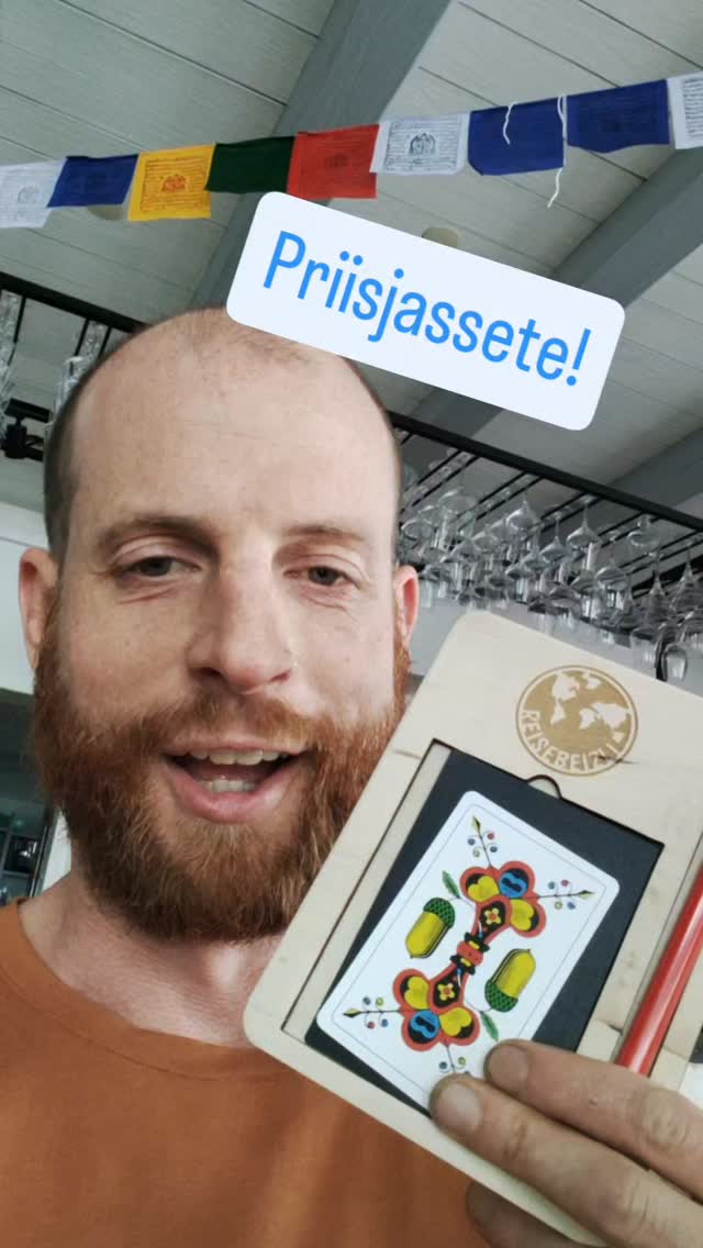 Dää dunstig Priisjassete... Und als Priis gits abgse vom Geld no en gaanz kuuls Jassset vo @wood_4.life ... Die hend auno gaaanz vil anderi kuuli Sache... Mini chline Minitischli fürt T Stegge sind zum Bispil au vo ihne...
Kunsch au?
Ameldig uf de Website reisebeizli.ch