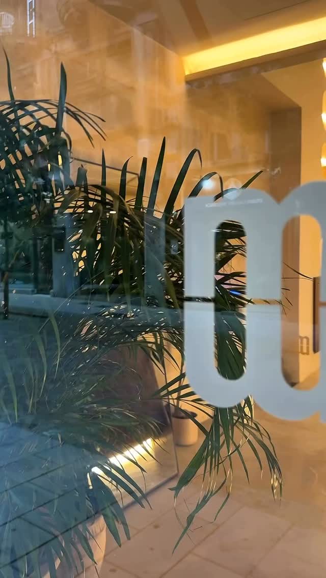 🐚 Welcome to Mio Clubs ✨
A space that goes beyond fitness, where every corner reflects the essence and historical Island.
More than just a gym, it is an active lifestyle destination for those who seek energy, balance and inspiration.
Every room breathes the Mediterranean, every detail is infused with the spirit of the island… and with every workout, you feel the breeze that makes Mallorca unique. 🌊🏝️
Welcome to @mioclubs_
#gym #project #groupclass #installation #gymflooring #hq #adherence #grip #paviflex #paviproject #design #designer #gymdesign #architecture #gymdecor #gymarchitecture #Arquitectura #mallorca
#WeAreGymFlooring #WeArePaviFLEX