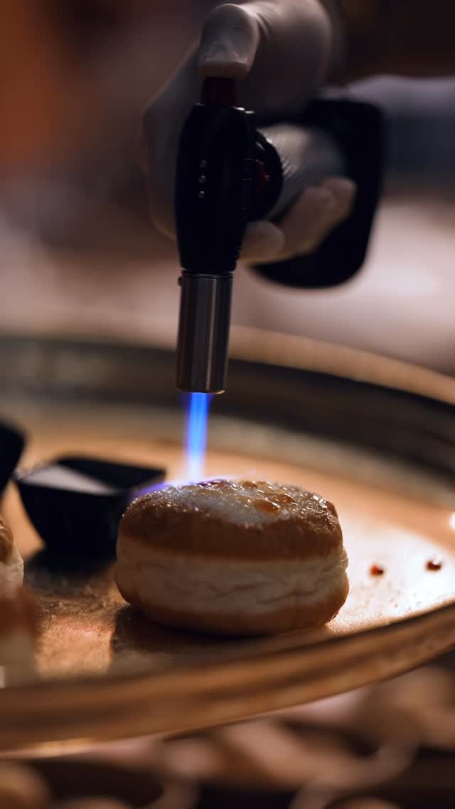 Ovako nam je bilo prošli petak, a nastavljamo tako i ovaj petak… Družimo se svaki sunčani petak na tržnici Dolac od 18h! #petkomjedemonaplacu
#CroatiaFullOfFlavours #CroatiaFullOfLife
See you this Friday!