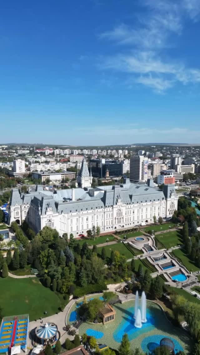 A fairytale evening in Iași at “The Grand Ball of Princes and Princesses”, beautifully organized by Noble Montecarlo @noblemontecarlo
Film & Photography @stylearts.eu
Film @sanducucui
Photography @cucuisorin
#thetwinsmedia
#balloons #film #event #eventphotography #eventfilm #monacoball #filmproduction #iasi #luxurylifestyle #luxuryeventplanner
@comtedemontecarlo_champagne