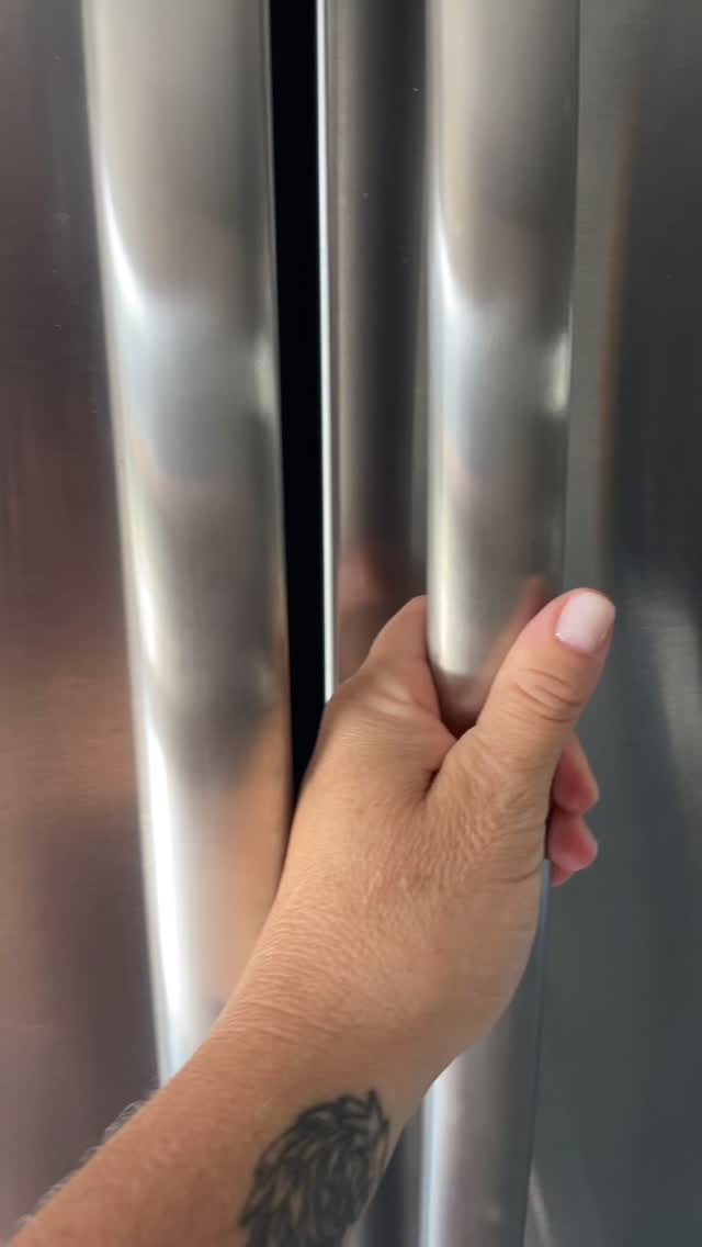 If you want to make positive changes to your nutrition, try taking some time each week to prepare some healthy meals/snacks to have easily available. Rather than approach a diet like I have to cut out all these foods try thinking about making healthy food easier to consume than foods like potato chips and ice cream. This won’t stop you from ever eating those foods but it will make it much easier to eat them less. #healthylifestyle #healthyeating