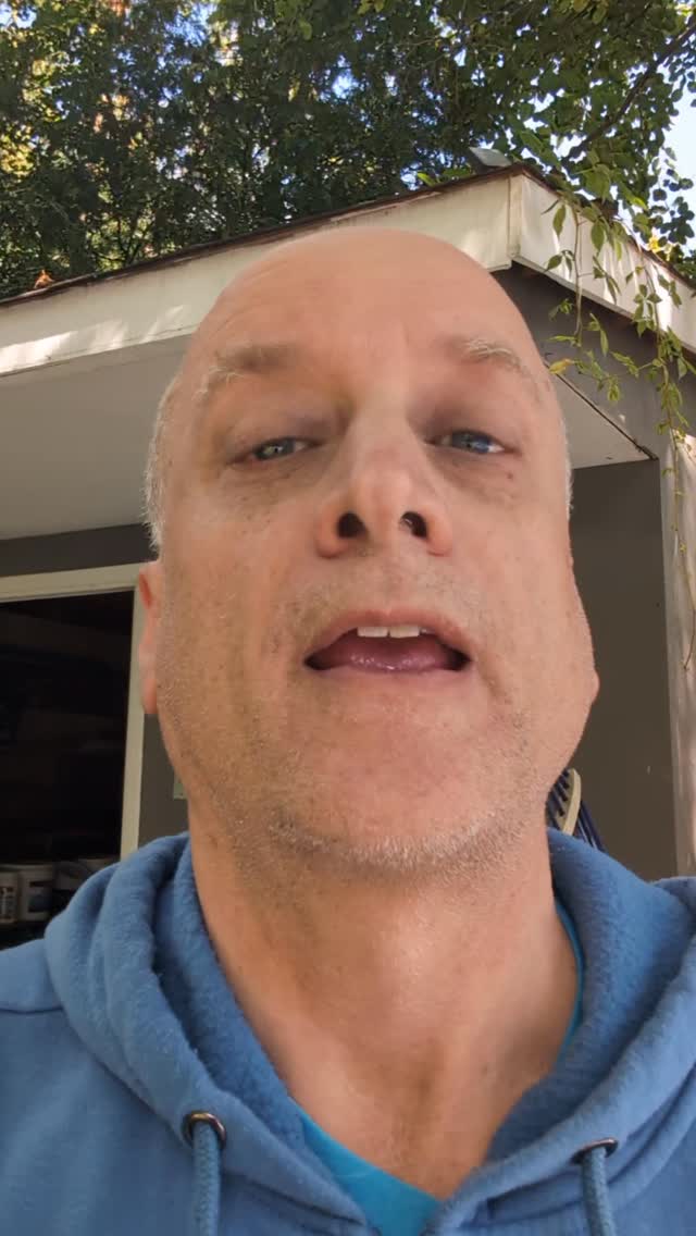 #comedy #hobbit #wizard #aging #eyebrow #grooming #standupcomedy