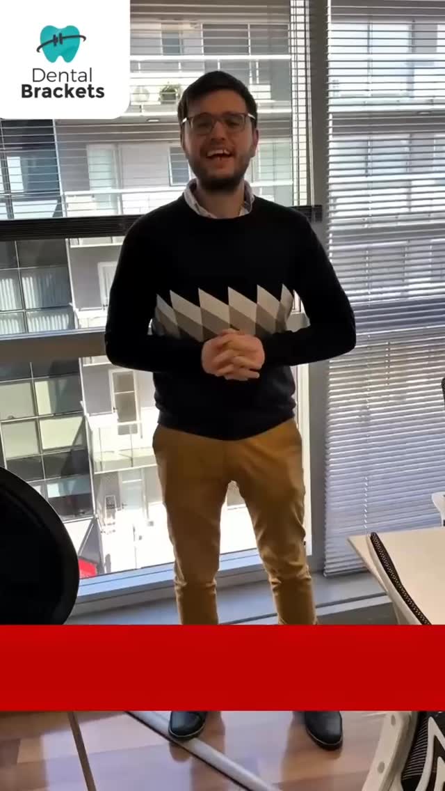 Dental Brackets te cuenta cómo capacitamos al personal de las distintas sucursales y administración central, a través de diferentes cursos y entrenamientos para:
✅ Mandos medios y jerárquicos
✅ Atención al cliente
✅ Experiencia del paciente
Gracias por seguir confiando en nosotros a lo largo de estos años. uno al lado del otro
📩 ¿Querés resultados reales para tu empresa?
📬 Escribinos a: hola@e-clubdemarketing.com.ar
#ClubDeMarketing #DentalBrackets #ExperienciaDeCliente #Capacitación #Entrenamientos #AtenciónAlCliente #ExperienciaDelPaciente #MandosMedios #MandosJerárquicos #Confianza