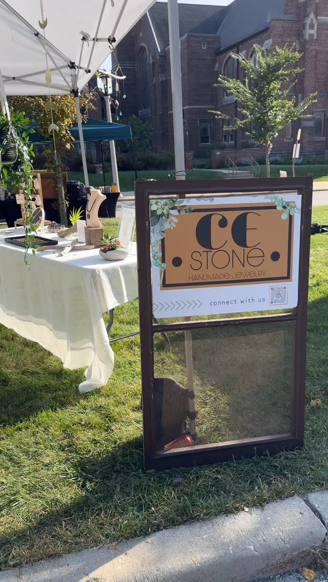 ✨TONIGHT✨ Wash Heights Night Market 4-8pm. Washington Blvd in Milwaukee between 53rd and 54th Streets. Come enjoy the sunshine and warm evening - grab a beer from @venturebrewingco and get a bahn mi from @heirloom.mke.