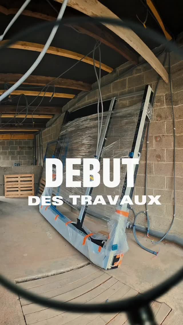 👀 Depuis plusieurs mois, je prépare en silence LE projet qui me tient tellement à cœur…
✨ Quelque chose de nouveau, de beau, et qui marque une grande étape pour moi.
🌟 Aujourd’hui, je suis émue de vous le révéler 🥹
🚧 Les travaux commencent : mon garage se transforme en INSTITUT DE BEAUTÉ 🌸
Un espace chaleureux, cocooning et entièrement pensé pour votre confort et votre bien-être 🤍
Je partagerai avec vous chaque étape de cette belle aventure jusqu’à l’ouverture 🎥
Merci infiniment pour votre soutien et votre confiance, qui me motivent chaque jour 💕
Restez connectées 🎥🚧
#institutbeaute #esthetique #nouveauprojet #transformationgarage #renovationgarage #travaux #bienetre #ouvertureprochaine #saintquentin #homblieres #aisne #hautsdefrance #regardpoudre #beautebienêtre #cocooning #dermopigmentation