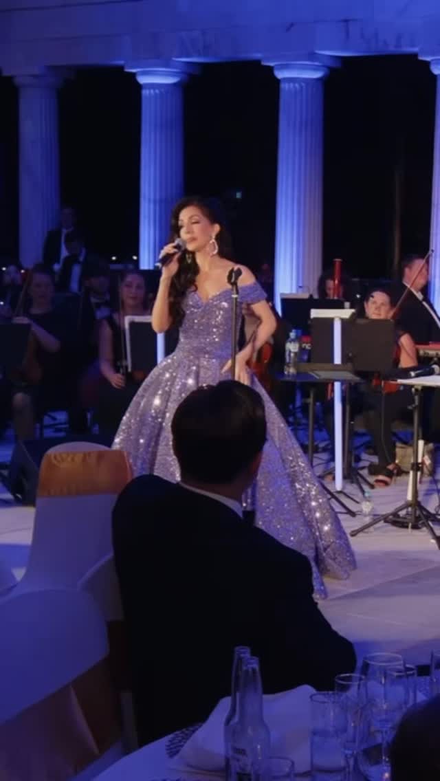 🚨🔔ANNOUNCEMENT ‼️ I’M SO VERY EXCITED TO ANNOUNCE: I’M HEADLINING A VERY IMPORTANT CONCERT ON OCTOBER 18, 2025 FOR THE WILDFIRE RELIEF EFFORTS (link in BIO). Born and raised in Pasadena I saw firsthand what these fires did to my fellow friends, family, and community. Accompanied by the FABULOUS Los Angeles Lawyers Philharmonic, I am thrilled and honored to perform in an effort to raise as much money as we can for the wildfire victims. Come join us!! It will be a triumphant evening as we all rise together. I will be releasing my new song, “Rise” ❤️ look forward to an unforgettable evening full of music and love 🥳🎉🙌🏼✨💫 xo, Roxy Darr 💋
*** Tickets available on Eventbrite
👉 Who’s ready for a magical night of music under the stars in Pasadena? 🌟 LET’S GO!!
#WildfireReliefConcert #PasadenaWildfireRelief #LanghamPasadena #LosAngelesLawyersPhilharmonic #ReachOutWorldwide #PasadenaConcert #PasadenaEvents #LAMusic #LAConcerts #OrchestraLive #SymphonicConcert #ClassicalMusic #HollywoodMusic #PasadenaCommunity #CharityConcert #BenefitConcert #MusicForACause #PhilanthropyThroughMusic #SupportTheCause #TogetherWeRise