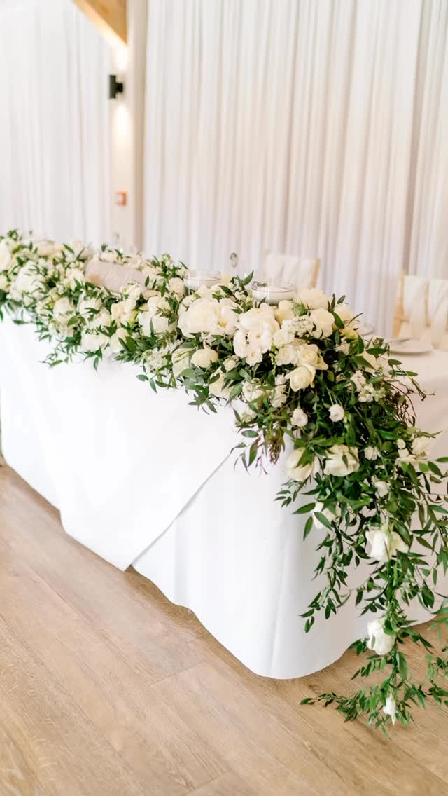 How is 2026 nearly fully booked! Get in touch to secure your 2027 date - arrange a consultation to discuss the flowers you would like for your special day
#weddingflowers
#essexflorist
#weddinginspiration
#weddingflorals
#floraldesign
#weddingdecor
#weddingstyle
#bridalbouquets