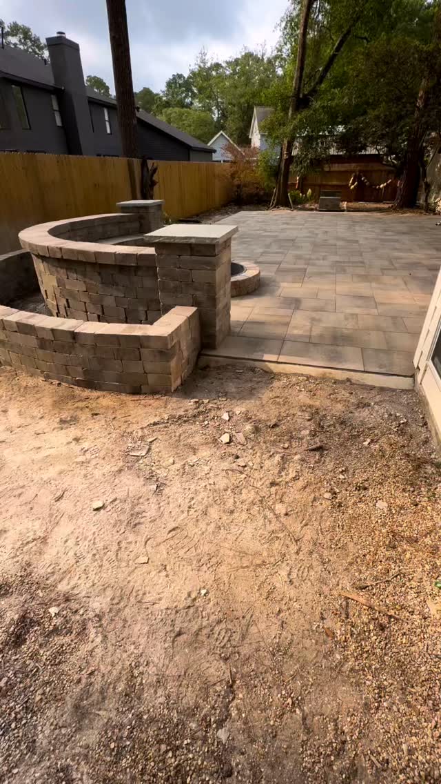 Belgard Paver decking and fire pit area. #Belgardpavers #hardscapes #backyardfirepit #firepits