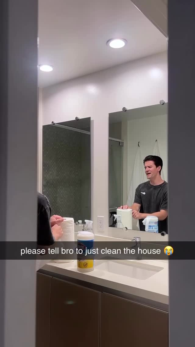 he really thinks he’s protecting the honmoon 😭😭 how it’s done from kpop demon hunters
#singing #kpop #kpopdemonhunters #howitsdone #singersofig