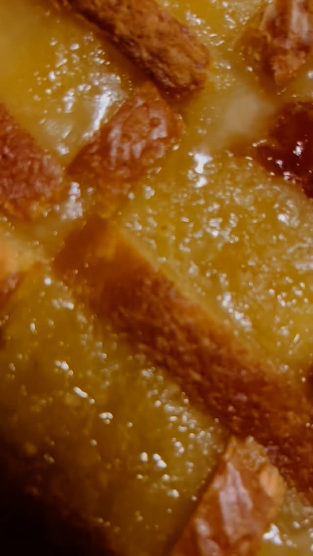 My pineapple bread pudding is a top seller! I basically veganized my grandmother’s recipe for this, and it has been a hit ever since!!
This dessert and many others are available on my online store. Several food and beverage options are available too! Click the link in my bio to order from my online store.
#veganeatswithbri
#veganeats
#vegancatering
#vegandesserts
#veganfood
#pineappledessert
#richmondfood
#rvacatering
#homemadefood
#rvavegans
#rvavegetarians
#breadpudding
#pineapplebreadpudding