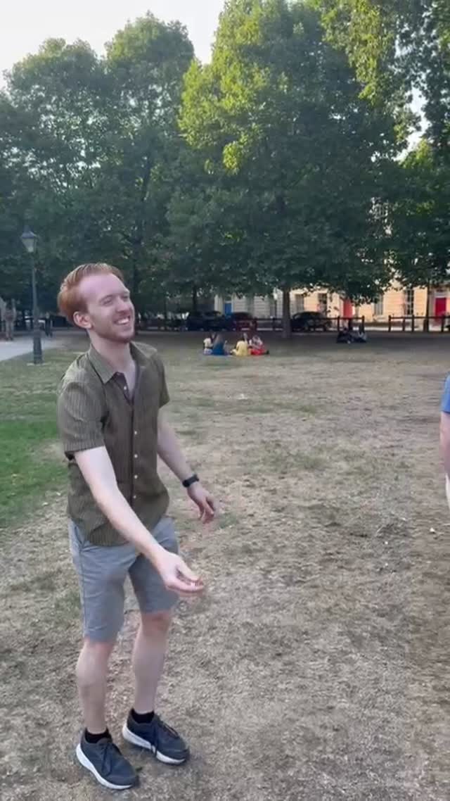 When the people walking past cheer you on 😎
#dyeislife #beerdie #dye #sports #drinking #games #university #students #socials #unisocials #drinkinggames #freshers #beerpong #beer #events #stag-do #summer #outdoorgames