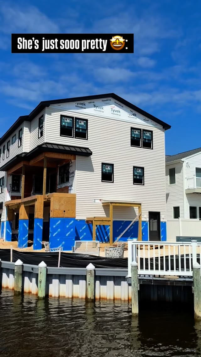 When I’m brought on to a new construction project, the title “interior designer” doesn’t always feel like it covers the whole picture.
Yes, my heart is in helping clients create spaces that enhance the way they live their daily lives INSIDE their homes. But more and more, the design conversations extend outward to include the details that shape first impressions.
Siding colors. Roofing choices. Soffits, gutters, and trim. Doors, railings, decking, lighting styles and placement… it’s all part of the design story.
To me, being a residential designer isn’t just about filling a room. It’s about helping to create a vision, inside and out, while playing an important role on the team that makes this vision come to life. ❤️
And now this particular vision? With this particular @stc_designs_ team? Shhhheeeeesh….. Wait’ll ya see her when she’s all dressed up…. You’re gonna envy her fit. 😌💅