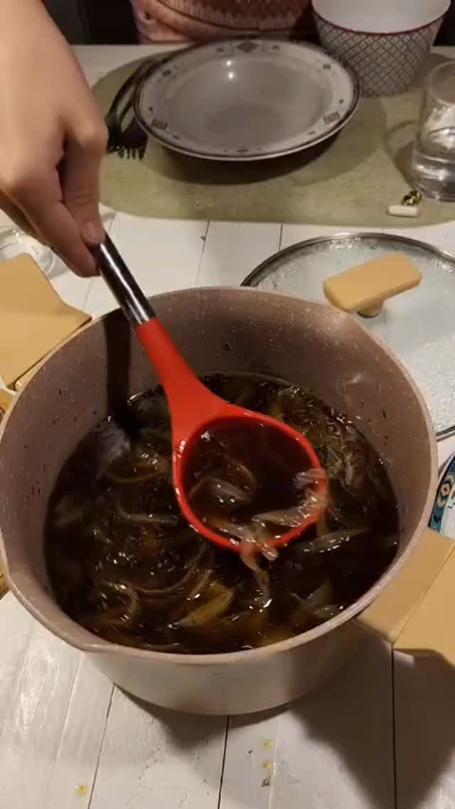 This was definitely French Day for me! 😆
I made French onion soup (for the first time) + cream puffs!
#bakingwithneekta #cookingwithneekta #glutenfree #dairyfree #homebakery #cooking #onions #frenchonionsoup #creampuffs #french