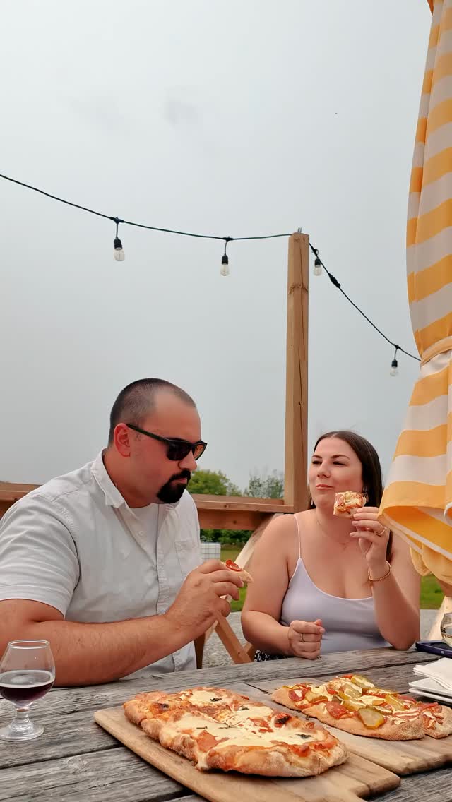 Perfect for couples or groups, our helicopter tours can be arranged for multiple flights in a single day 🚁 From breathtaking views to landing at a brewery for flights and pizza, the experience is one-of-a-kind. Scenic, social, and unforgettable.