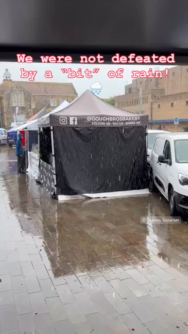 Undefeated by the rain at The Taunton Independent Market today! ☔️☔️
Thanks to The Silver Fox Mobile Coffee for the videos! 🙏
#taunton #marketday #rain #foodgoodscommunity