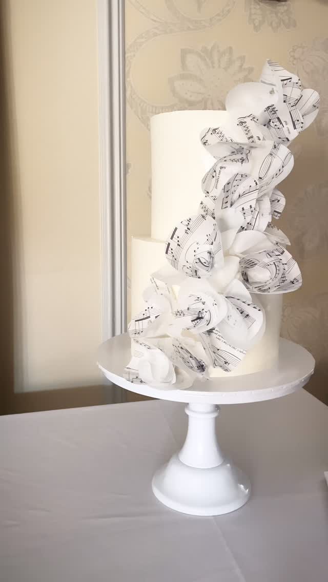 When your cake features your wedding song 🤍🎶
Weddings are so personal, they are a reflection of you as a couple. So much thought goes in to every detail making it special and unique so don’t forget to extend this to your cake.
I always ask my couples what personal touches they’re including in their wedding so that the cake can be tailored to them. For Margaret and Kevin, their shared passion was music and it featured throughout their special day so it was no-brained to include it on their cake. When they told me they would be entering their wedding breakfast to Clair de Lune by Debussy, I knew just what to do 🤍
#weddingcake #music #waferpapercake #ganacheweddingcake #musicweddingcake #weddingcake #ganachecake #floralweddingcake #weddingcakeinspo #elegantweddingcake #luxuryweddingcake #weddingcakedesign #weddingcakedesigner #weddingcakessomerset #weddingsinsomerset #somersetwedding #weddingsinbath #weddingsinbristol #bathweddingcake #bristolweddingcake