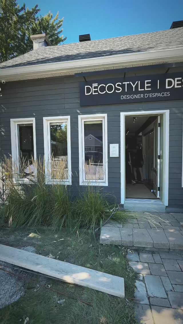 Un lundi de gros calibre au QG DSD! 💪🏼📦 🏗️
Excavation dehors + opération Tetris dans le box!
Quand les designers sortent les muscles, c’est parce que c’est sérieux!
Bonne nuit, à demain - ✨