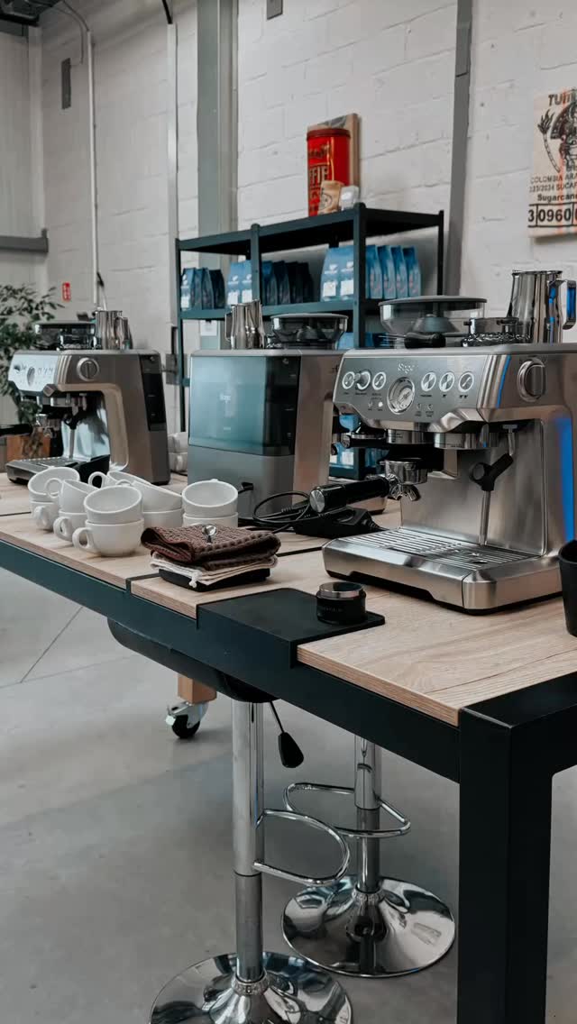 ☕ Zin om je barista-skills te upgraden?
Wij laten je zien hoe!
Check onze nieuwste reel en stap mee in de wereld van specialty coffee.
🔗 Workshops nu te boeken via de link in bio
#barifina #specialtycoffee #koffieruis #latteart #espresso #sage #barista
