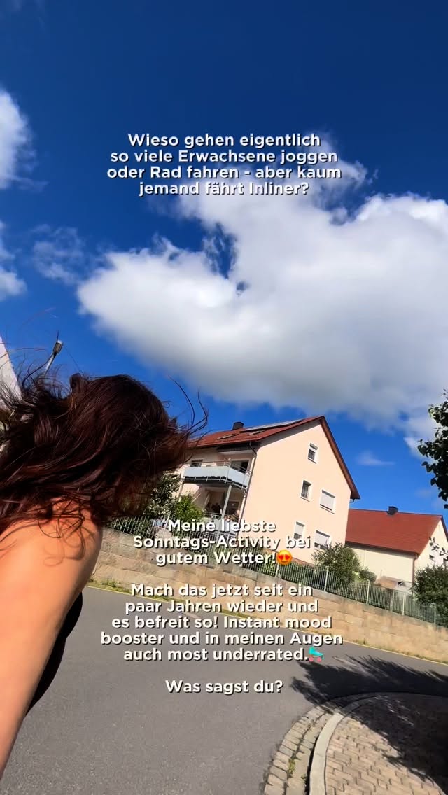 Instant mood booster, I'm tellin' you! 😁🛼😍
Aber wieso sieht man eigentlich so viele Rad fahren, joggen, oder schwimmen, aber ich sehe kaum Leute Inliner fahren!🥲😅 Dabei macht das so spaß, vor allem bei dem aktuellen Wetter! Klare Luft, Sonne, Wind - liebs einfach!. 🫶
#moodboost #gesundnaschen #gesundheit