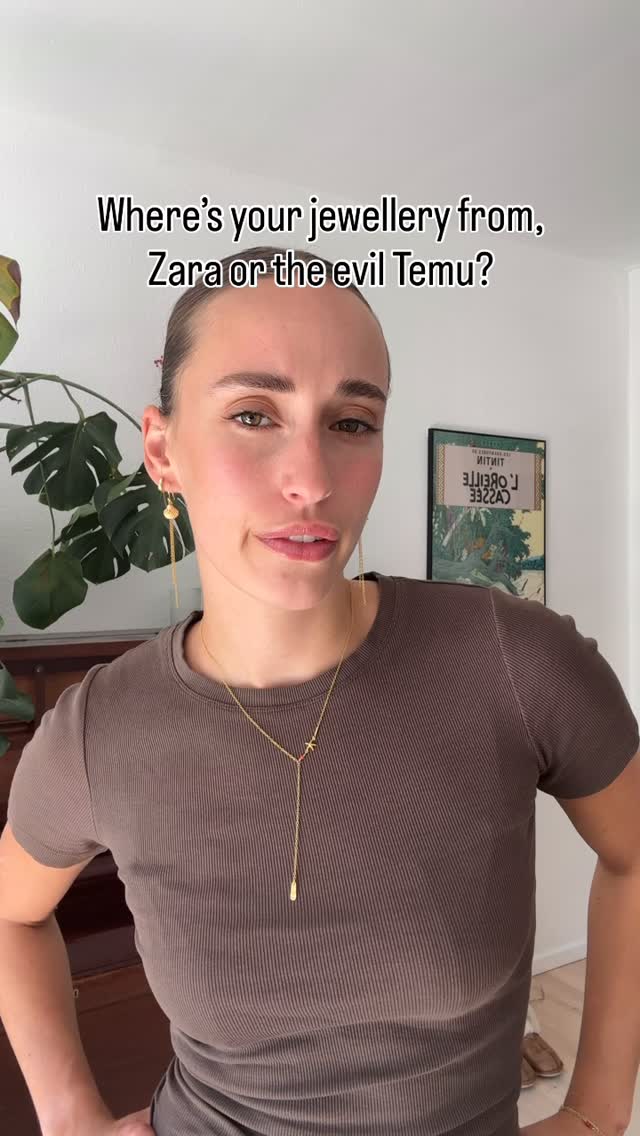 Why should you shop small when you can get something similar to 1/4 of the price!? It’s a question I think the majority of us have asked at one point or another, whether that be out loud or simply a thought. 💭
I personally believe in shopping for quality over quantity. When it comes to smaller businesses a lot of thought and effort gets put into each individual piece. Every wire wrapping, knot and pearl is placed meticulously and often redone if the product doesn’t live up to the standards I have placed for the product. 🥰
That also means that the prices for the pieces I sell also reflect the time and effort put into each and every jewellery piece. You don’t just buy a pair of earrings, you buy the time it took to design, make and package them with care ❤️
#smykker #smallbusiness #november_smykker #handmade #jewellery #earrings #bracelets #freshwaterpearls #jewelry #copenaghen