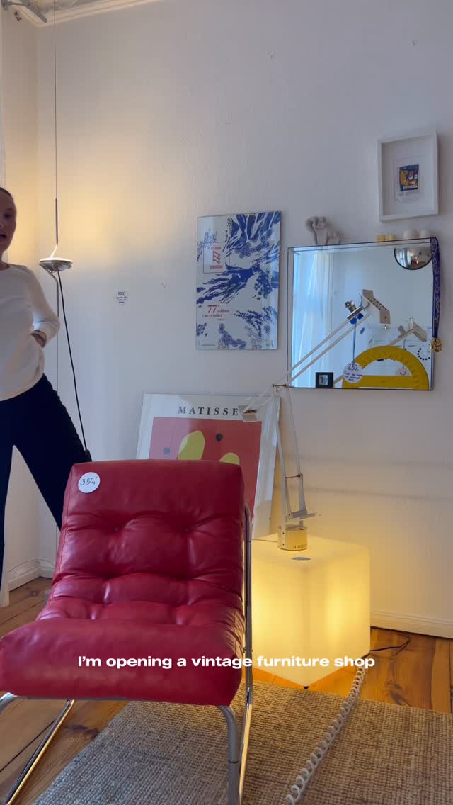 Today’s topic: price tags
Ok I know they are not world-changing, but still it was something to think about while opening a shop!
Let me know what you think :)