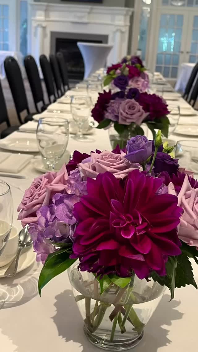 Beautiful bridal shower arrangements with purple dalia .
.
.
.
.
#bridalshower #freshflowers #floraldesign #weddingdecor #weddingdesign #bridetobe #engagement #torontoflorist #mississaugaflorist #oakvilleflorist #eventflowers #bridalbouquet #torontoweddings
