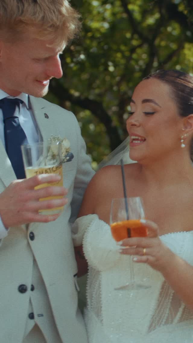 Grace ❤️ Nathan
@gracieeyyx
@nathan_gooding
@deerparkcountryhouse
@hannahbarnesphotography
@nicolaredman.makeup
@fikaeventhire
@dc__sax
#deerparkcountryhouse