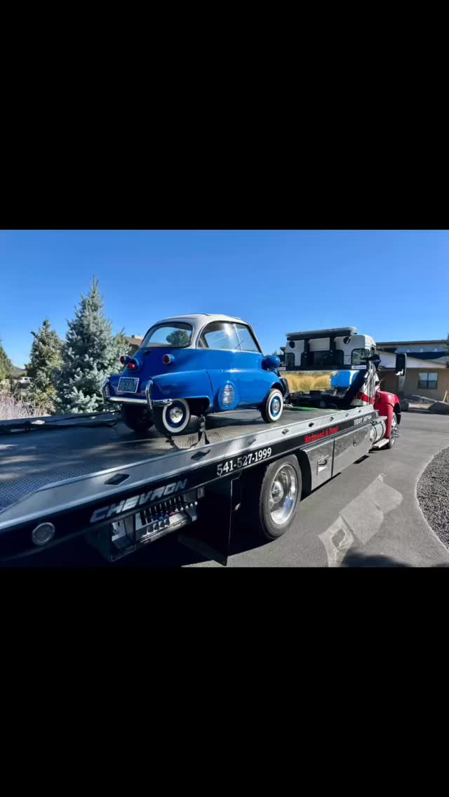 It’s the “little” things that make the day interesting!
#58bmwisetta #ifitfitsitships #litsistowing