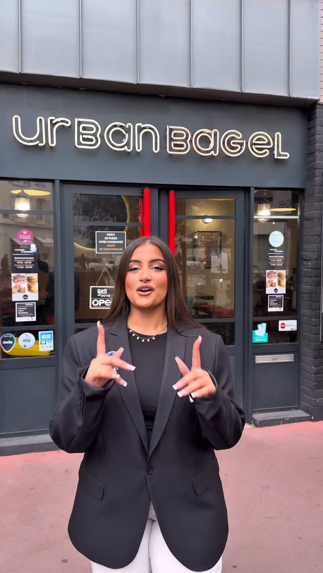 🥯✨ Bienvenue chez Urban Bagel : des bagels artisanaux, frais et ultra gourmands dans une ambiance new-yorkaise 🗽
📍 Retrouve-nous au 21 Rue Maurice Bokanowski, 92600 Asnières-sur-Seine
Viens croquer ton bonheur chez Urban Bagel 💛 🎥 @dny.digitalstudio
#UrbanBagel #BagelLovers #AsnieresSurSeine #bagels #parisfood #sandwich