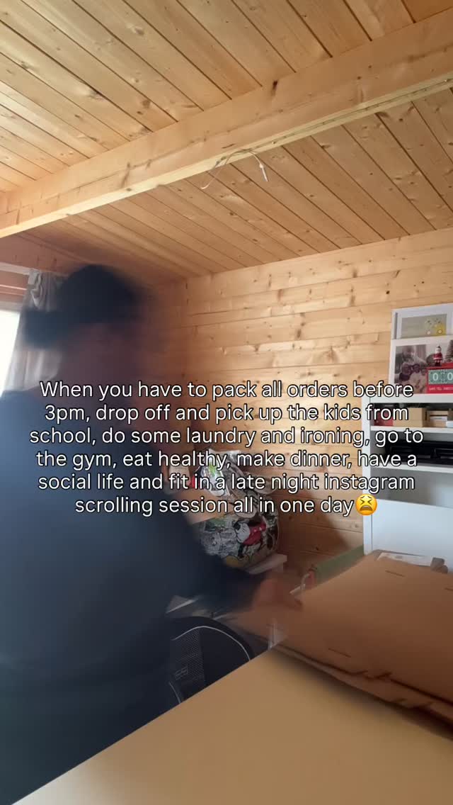 #lifeofasmallbusinessowner 😩😁
#smallbusiness #trialreels #giftideas #gifts #secretgiftguru #love #corporategifts #gift