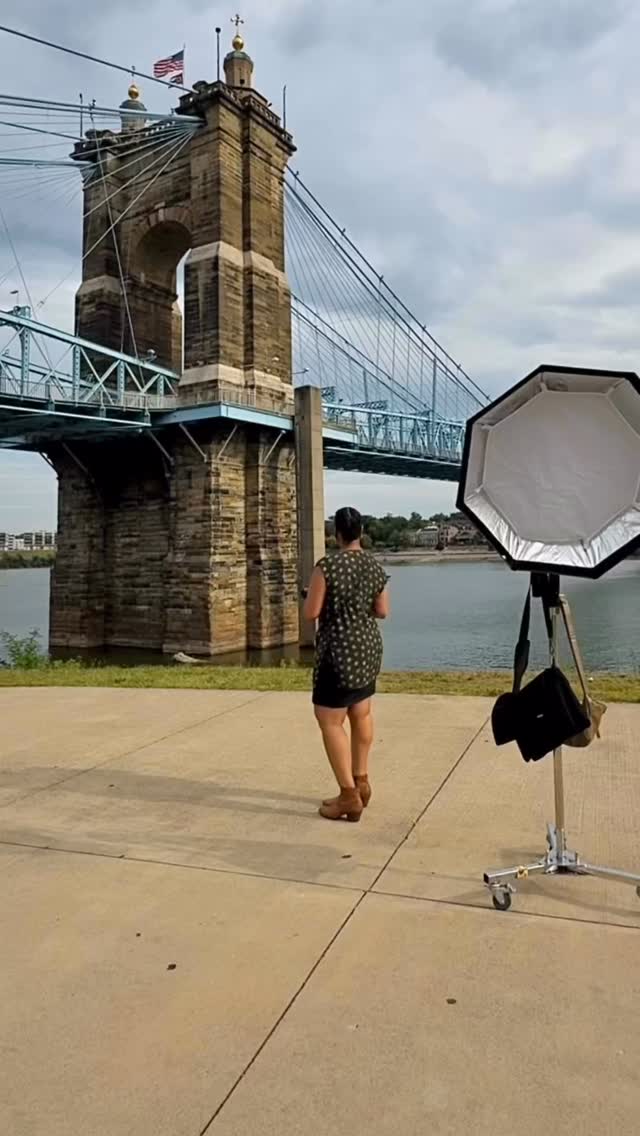 Nevermind me, just soliciting clients for an impromptu session on the Ohio River by the famous Roebling Bridge. Things you do after a photo shoot when you are super inspired but your clients session is over. Pictures! Pictures! Come and get your Picture taken 😂