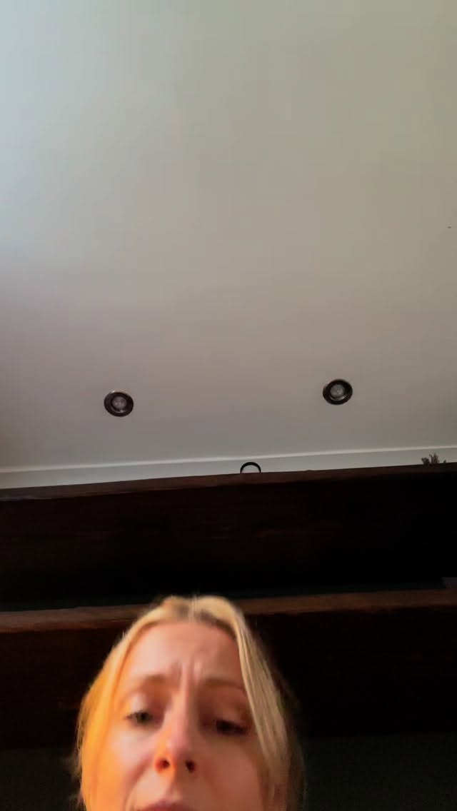 If you’re a menstruating woman, you’re probably familiar with the dreaded period bloat and the weight gain that comes with it (if you’re a man reading this I recommend learning about the topic to better understand the women in your life!)
Weight gain around your period is totally normal and nothing to worry about. Progesterone has a lot to answer for but as oestrogen levels begin to rise and progesterone drops all will be well again. If you’re on a fat loss journey, stay the course and after your period is finished you should find everything gets back on track - just give it a few days to settle.
If you want to know more about how your period can impact your health journey visit my website www.jayclairefitness.com and head to the blog section to read up on it. Link in bio.
#girltalk #periodtalk #fitness #womenshealth #personaltrainer #womenscoach #weightloss #photoshootprep #fatloss #shred #physique #bodybuilding