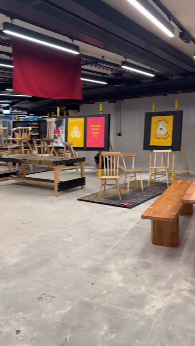 Great first day at @materialmatters.design. Such an inspiring collection of designers and interested visitors, very proud to be a part of it all and grateful for all the effort from our stall crew.
Bring on the rest of the week!
@nickgant_community21 @uniofbrighton