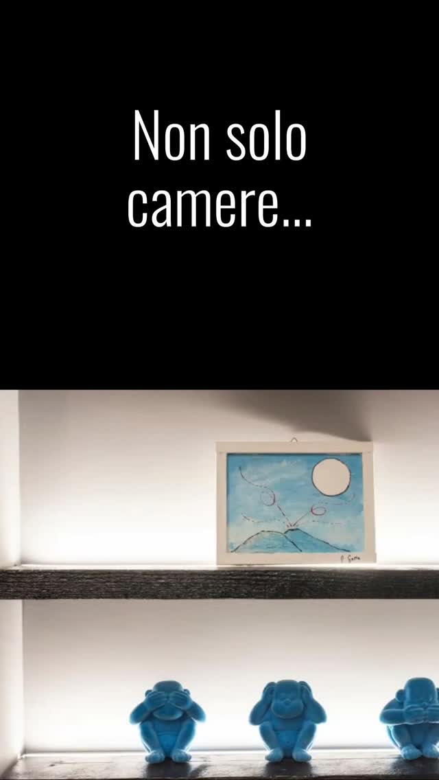 Not just a rooms...but details that tell our story. Now you can also book directly on our website: dimorascura.com #viaggiareinitalia #dimorascuranapoli #pignasecca #spaccanapoli #visitnaples #napolinelcuore