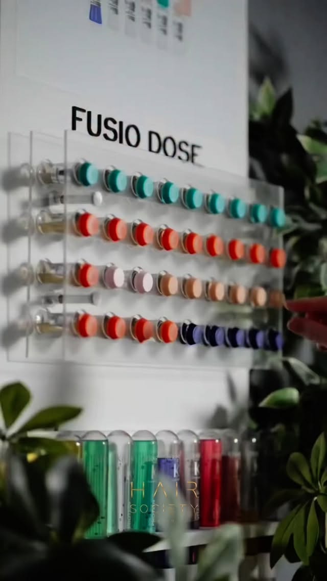 Kérastase Fusio-Dose it never fails to deliver! ✨ This custom in-salon treatment blends a Concentré + Booster to address two hair concerns in one session.
What makes it so special:
personalized hair diagnosis to pick the perfect formula for your needs quick, visible results in under 5 minutes that transform texture, shine and strength lightweight, it doesn’t weigh hair nourishes, smooths, repairs split/weak/brittle hair improves manageability: less frizz, more softness & shine
Book your appointment with us 💫 link in bio
#hairsocietysalon