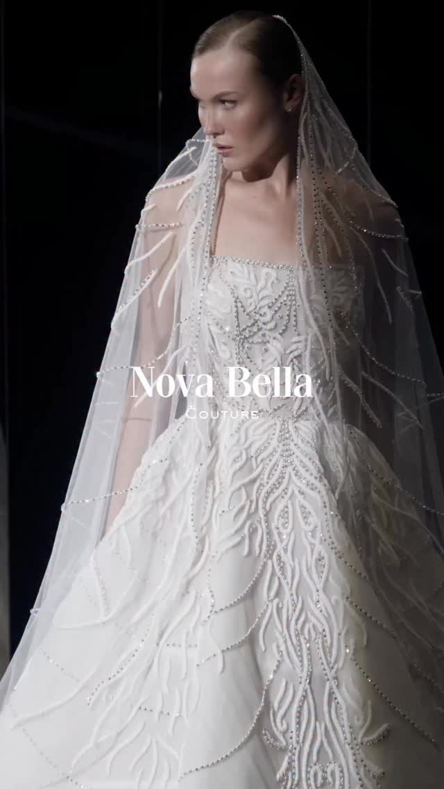 ✨ A dress made to dazzle, embroidered with light and shine in every detail. Perfect for the bride who wants her moment to feel unforgettable.
#BridalBallGown #ShinyBridalDress #LuxuryBride #EmbroideredGown #BridalElegance #WeddingInspiration #LuxuryBridalFashion